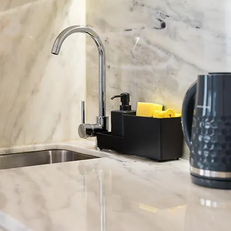 Guestready - Amazing In The Heart Of